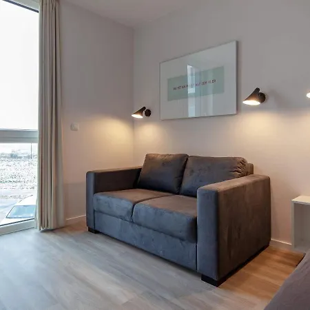 Apartment Xx